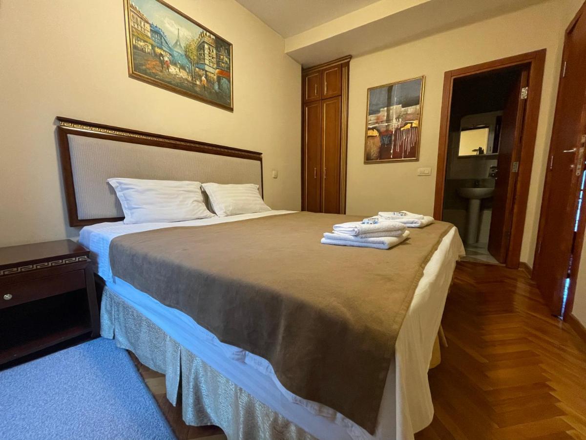 Boutique Hotel Travelling Actor - Skadarlija Belgrado Exterior foto
