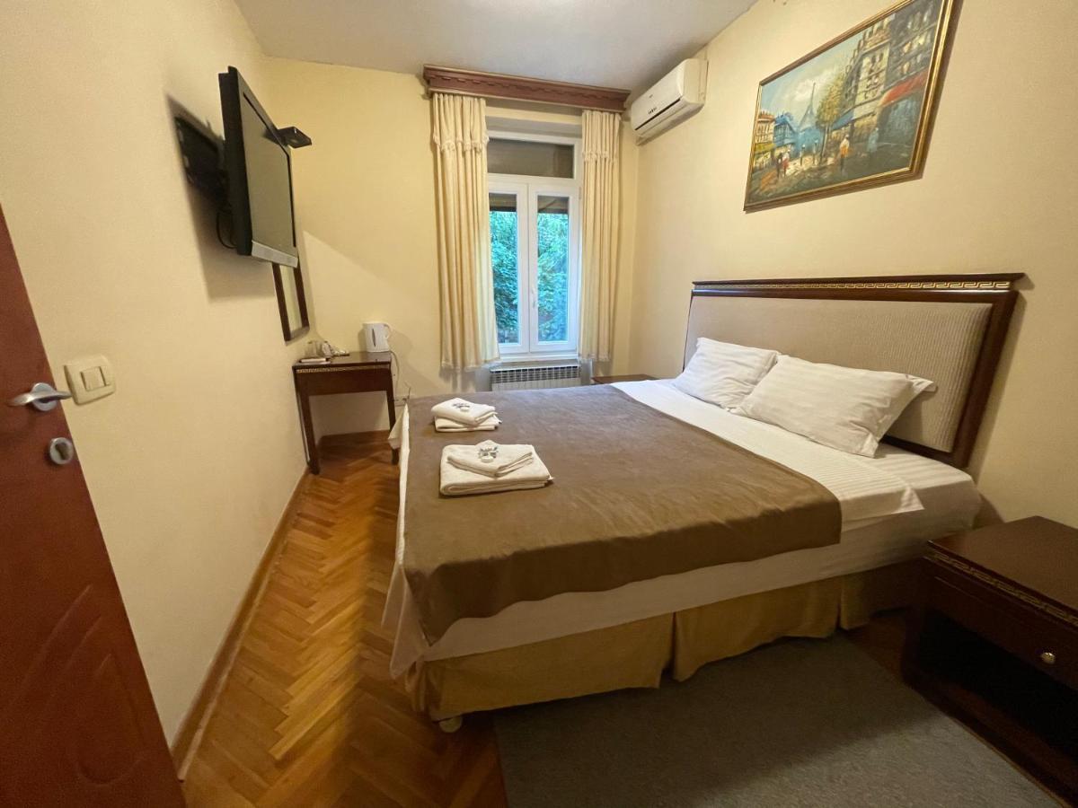 Boutique Hotel Travelling Actor - Skadarlija Belgrado Exterior foto
